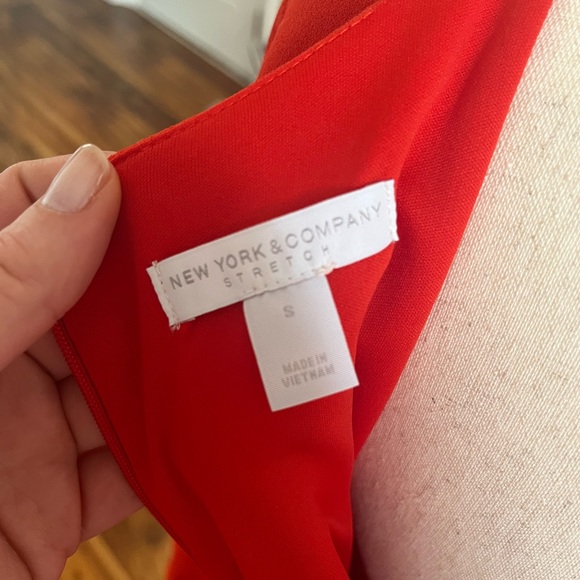 New York and Company Red Orange sheath dress with 3/4 bell sleeves size S - Picture 6 of 7
